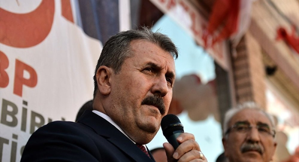 Türkiyəli siyasətçi: Çinə müharibə elan edə bilərik!